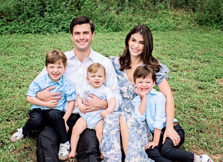 E38A55A1-DD63-4ABE-BA18-7754D17D8D11